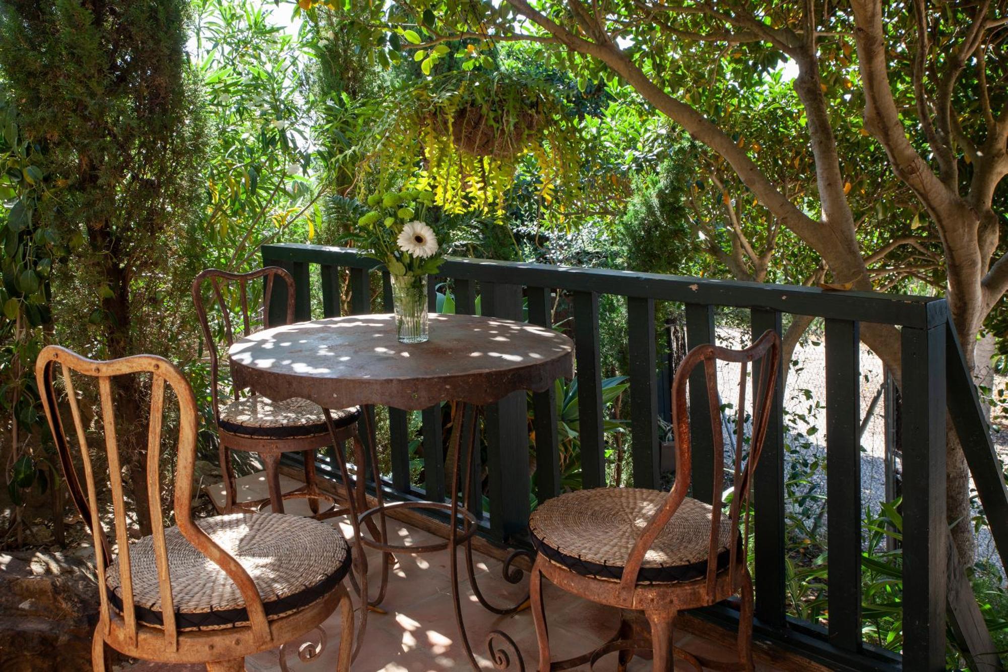 Love Garden Bolonia Exterior photo